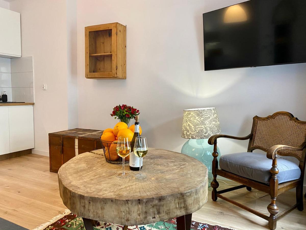 Apartament Hrabala イェレニャ・グーラ エクステリア 写真
