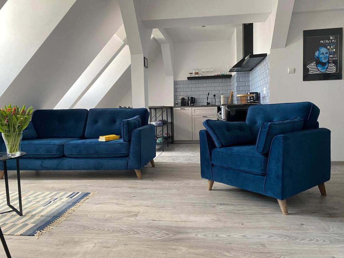 Apartament Hrabala イェレニャ・グーラ エクステリア 写真
