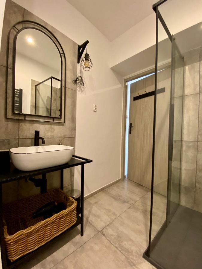 Apartament Hrabala イェレニャ・グーラ エクステリア 写真
