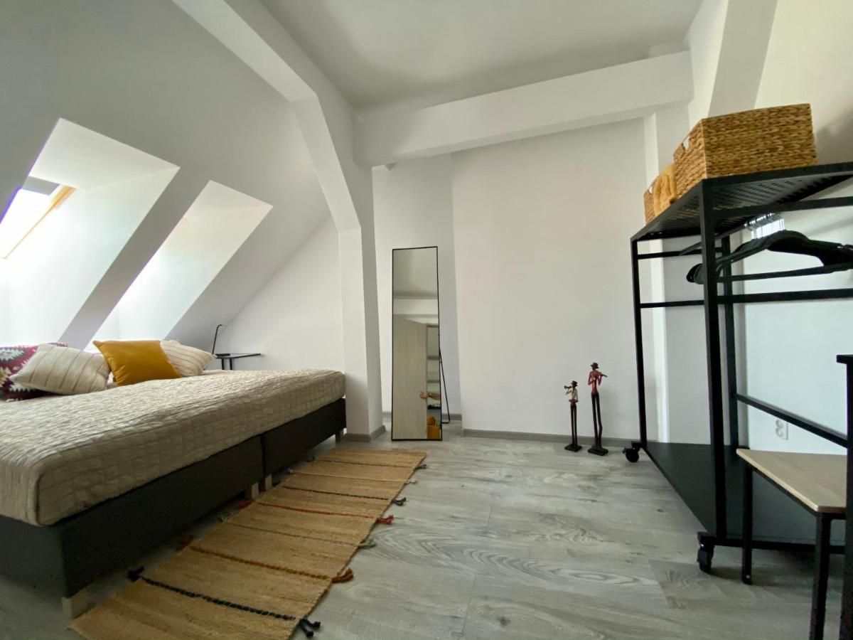 Apartament Hrabala イェレニャ・グーラ エクステリア 写真